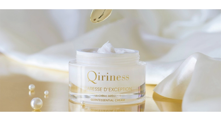 Вишуканий  омолоджуючий крем Qiriness Caresse d'Exception - створений для найвибагливих жінок